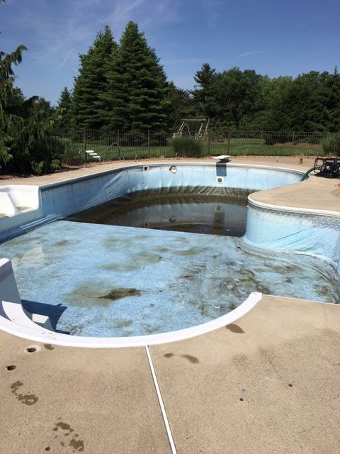 Pool liner install before